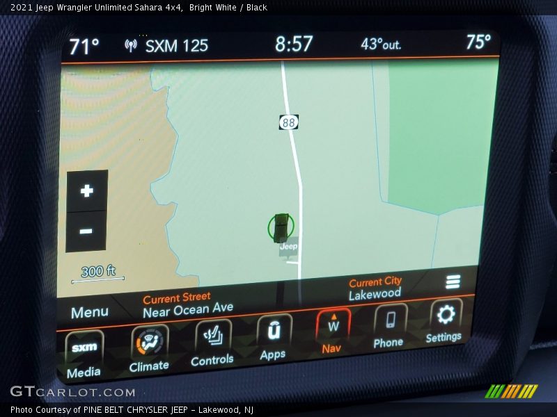 Bright White / Black 2021 Jeep Wrangler Unlimited Sahara 4x4