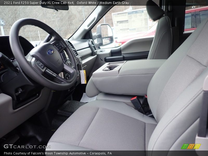 Oxford White / Medium Earth Gray 2021 Ford F250 Super Duty XL Crew Cab 4x4