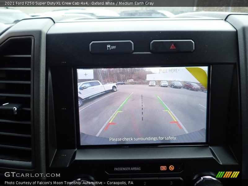 Oxford White / Medium Earth Gray 2021 Ford F250 Super Duty XL Crew Cab 4x4