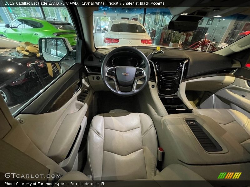 Crystal White Tricoat / Shale/Jet Black Accents 2019 Cadillac Escalade ESV Luxury 4WD