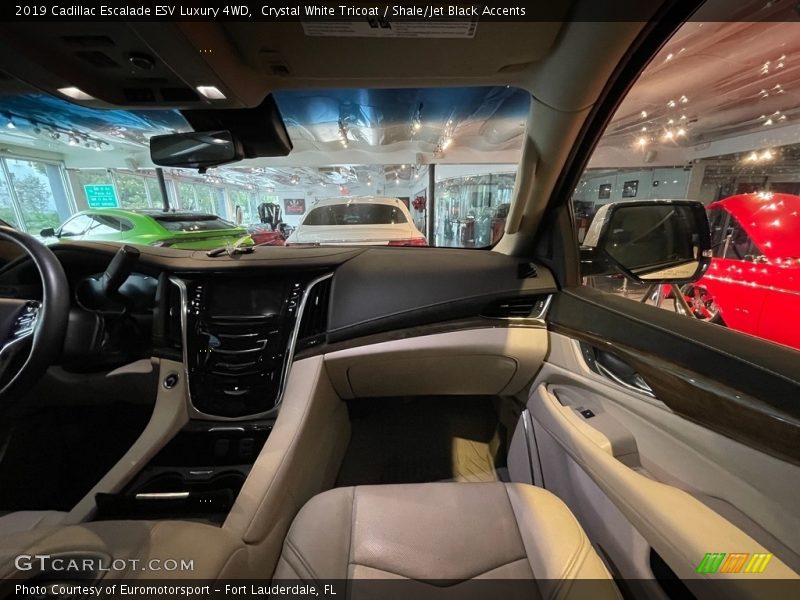 Crystal White Tricoat / Shale/Jet Black Accents 2019 Cadillac Escalade ESV Luxury 4WD