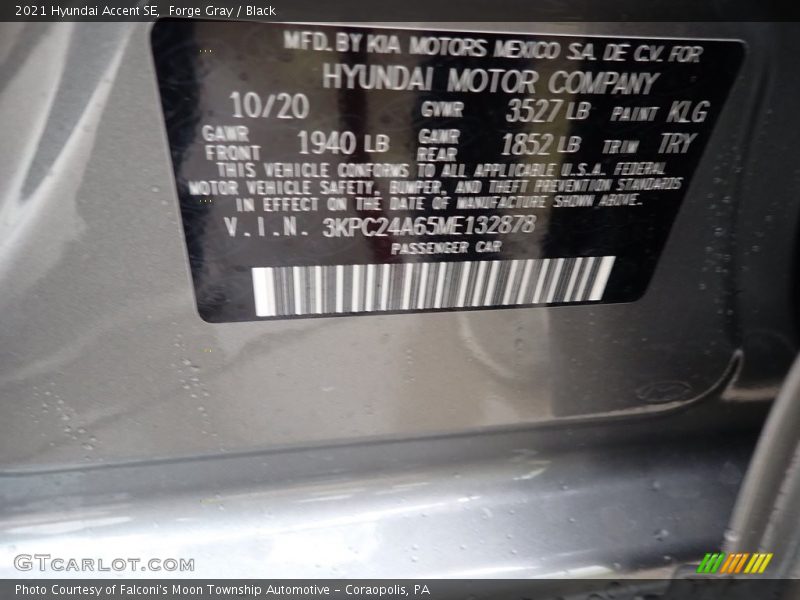 Forge Gray / Black 2021 Hyundai Accent SE