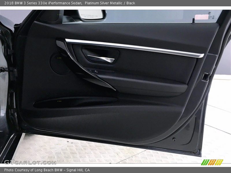 Platinum Silver Metallic / Black 2018 BMW 3 Series 330e iPerformance Sedan
