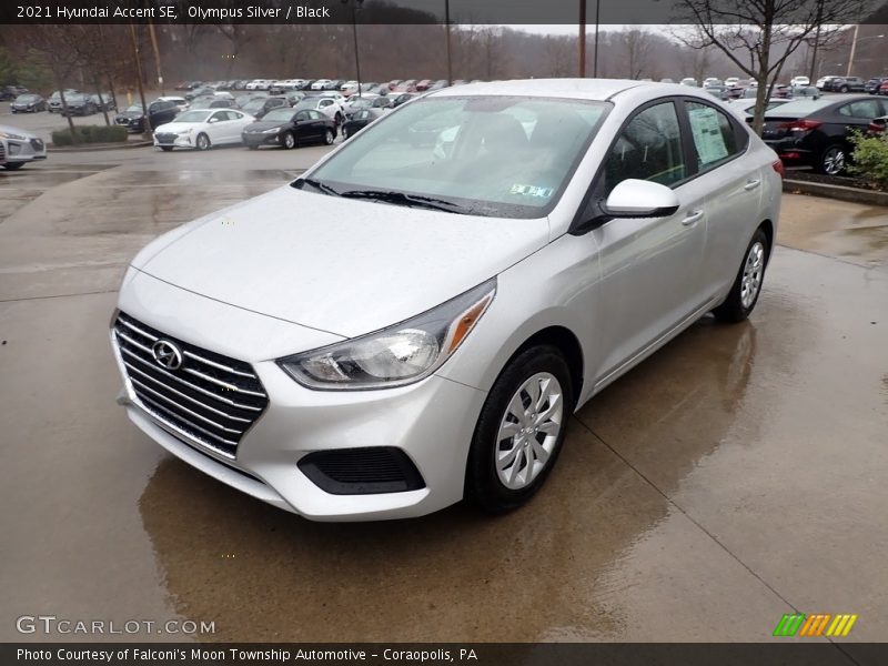 Front 3/4 View of 2021 Accent SE