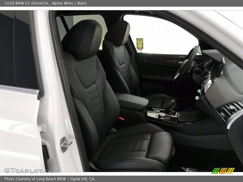 Alpine White / Black 2018 BMW X3 xDrive30i