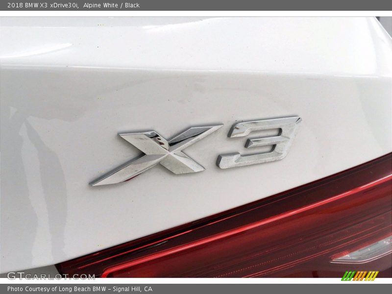 Alpine White / Black 2018 BMW X3 xDrive30i
