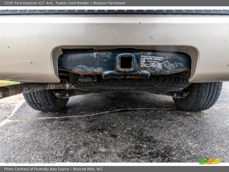 Pueblo Gold Metallic / Medium Parchment 2005 Ford Explorer XLT 4x4