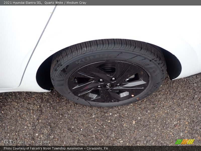 Quartz White / Medium Gray 2021 Hyundai Elantra SEL