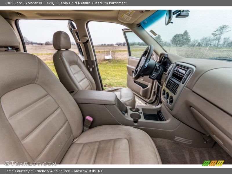 Pueblo Gold Metallic / Medium Parchment 2005 Ford Explorer XLT 4x4
