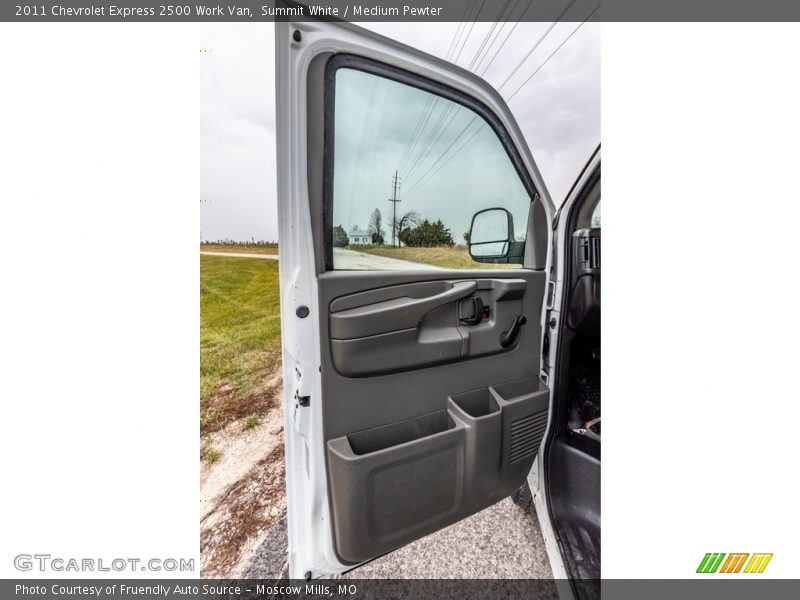 Summit White / Medium Pewter 2011 Chevrolet Express 2500 Work Van
