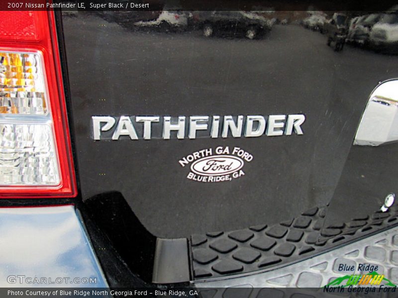 Super Black / Desert 2007 Nissan Pathfinder LE