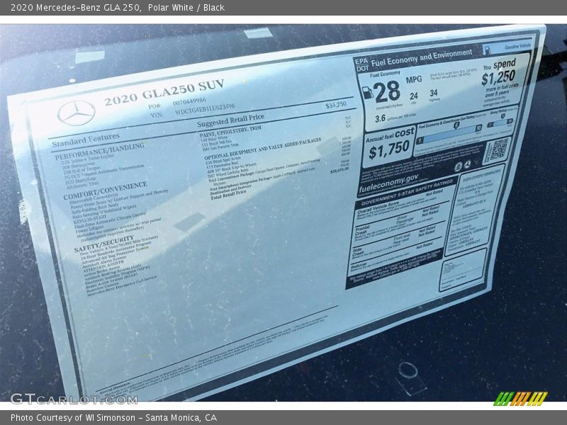 Polar White / Black 2020 Mercedes-Benz GLA 250