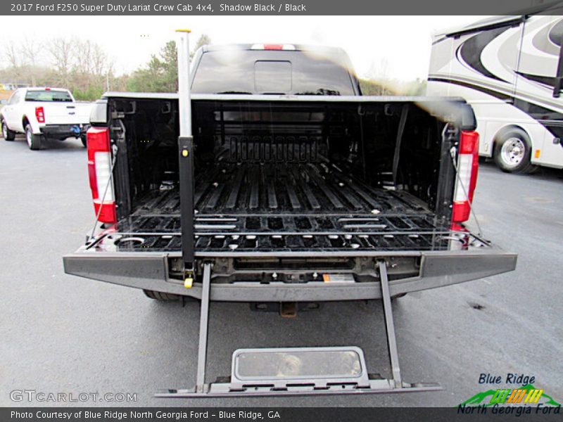Shadow Black / Black 2017 Ford F250 Super Duty Lariat Crew Cab 4x4