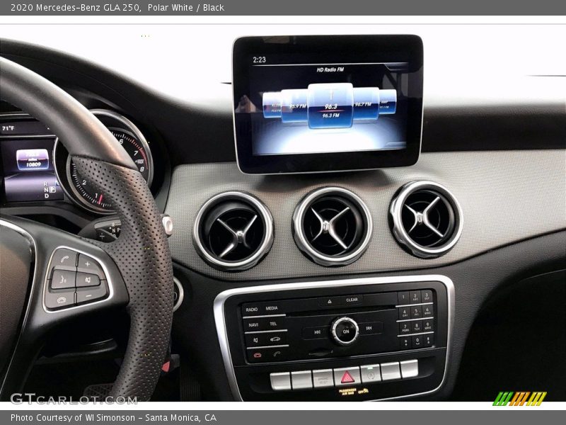 Polar White / Black 2020 Mercedes-Benz GLA 250