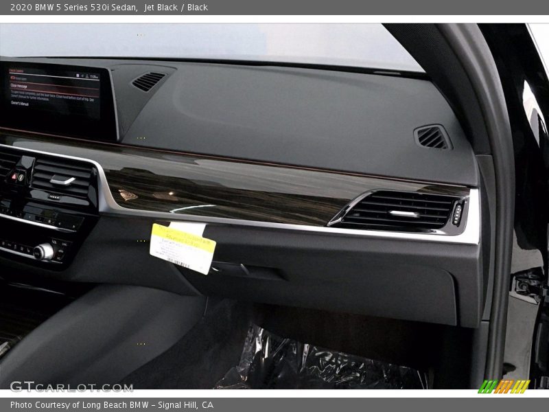 Jet Black / Black 2020 BMW 5 Series 530i Sedan