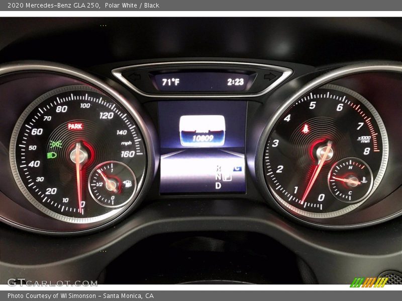 Polar White / Black 2020 Mercedes-Benz GLA 250
