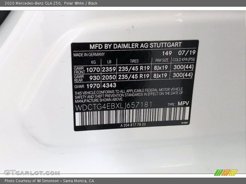 Polar White / Black 2020 Mercedes-Benz GLA 250
