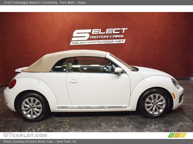 Pure White / Beige 2018 Volkswagen Beetle S Convertible