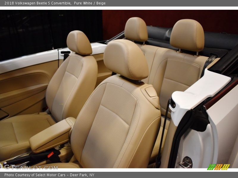 Pure White / Beige 2018 Volkswagen Beetle S Convertible