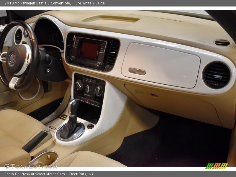 Pure White / Beige 2018 Volkswagen Beetle S Convertible