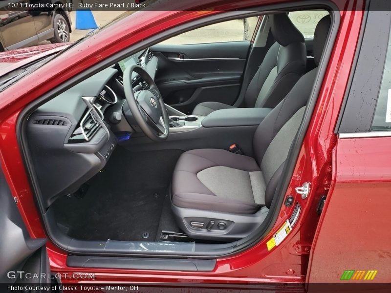 Ruby Flare Pearl / Black 2021 Toyota Camry LE