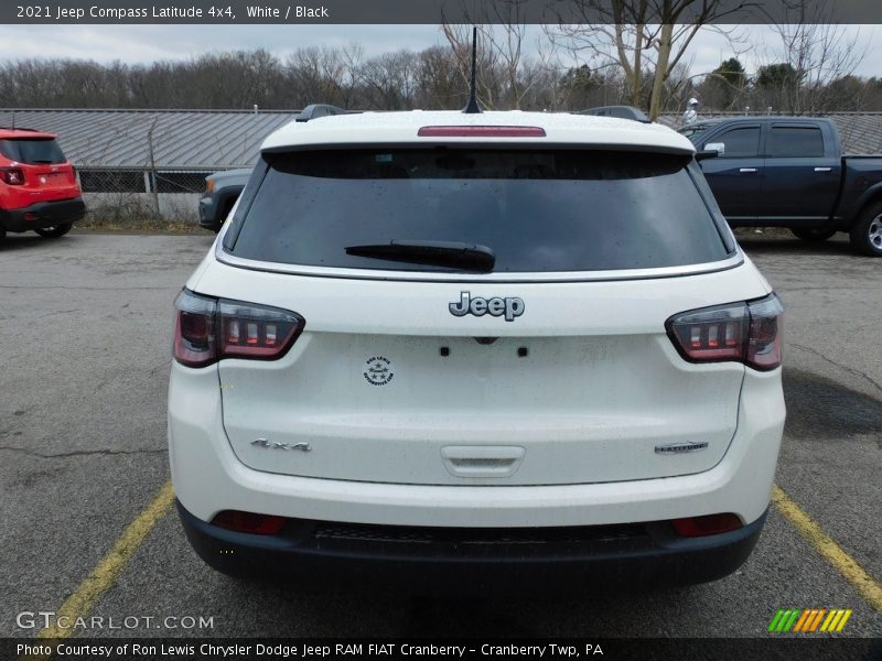 White / Black 2021 Jeep Compass Latitude 4x4