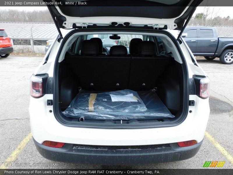 White / Black 2021 Jeep Compass Latitude 4x4
