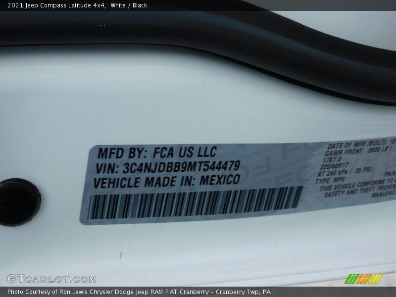 White / Black 2021 Jeep Compass Latitude 4x4