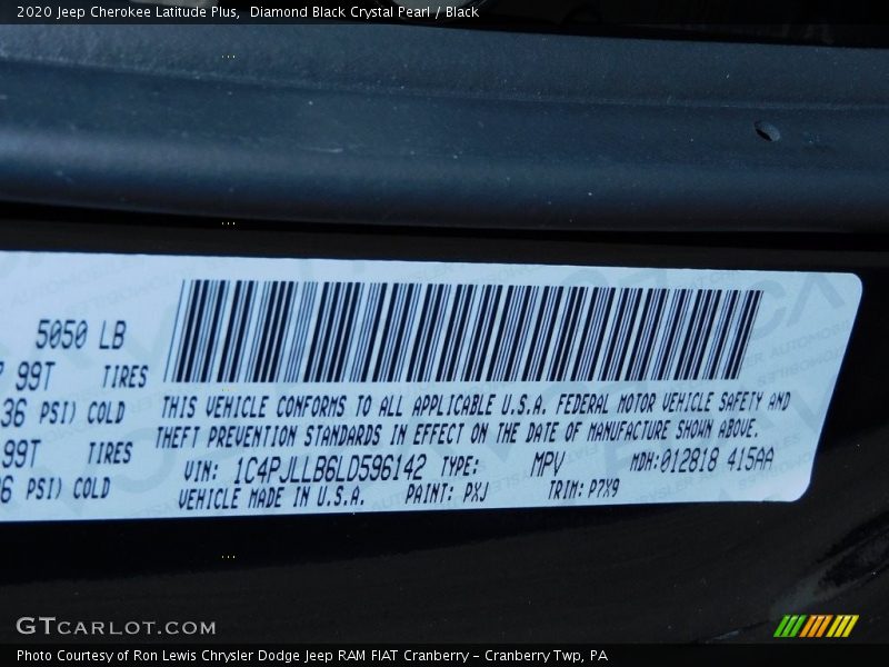 Diamond Black Crystal Pearl / Black 2020 Jeep Cherokee Latitude Plus