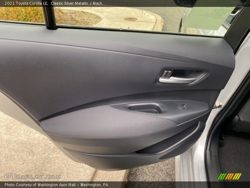 Classic Silver Metallic / Black 2021 Toyota Corolla LE