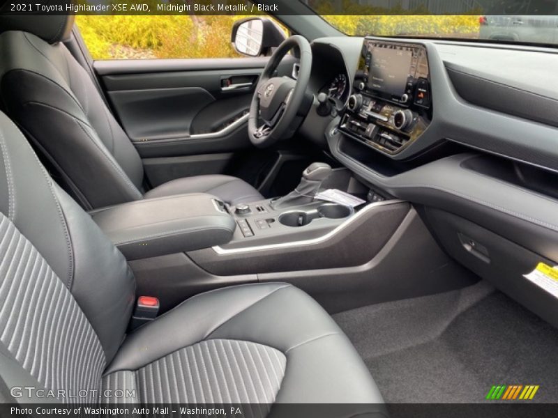 Midnight Black Metallic / Black 2021 Toyota Highlander XSE AWD