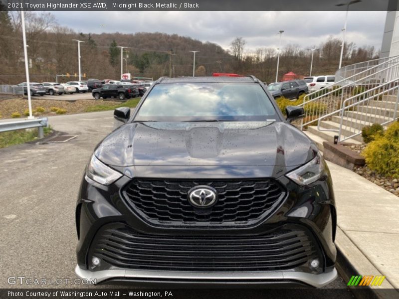 Midnight Black Metallic / Black 2021 Toyota Highlander XSE AWD