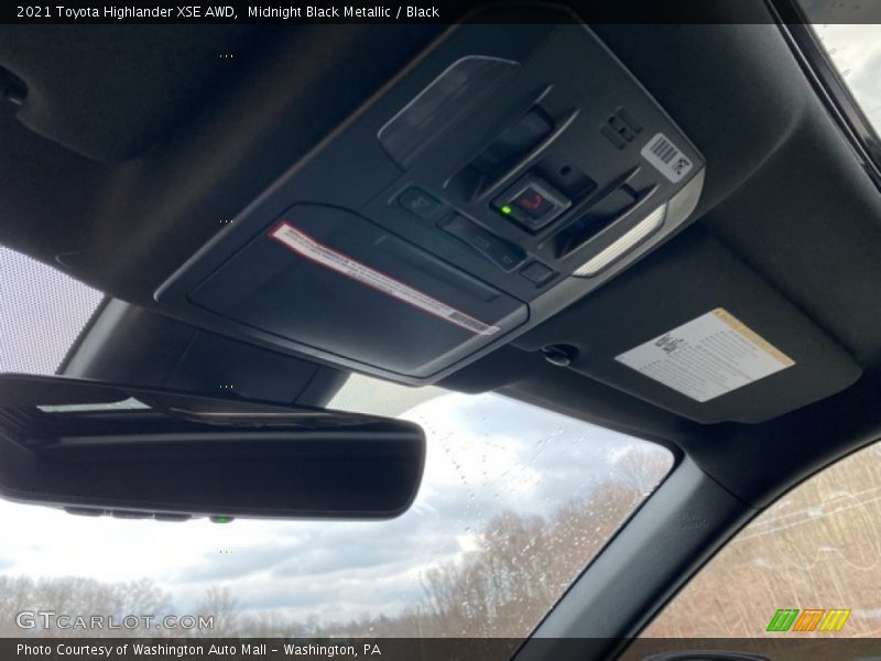 Midnight Black Metallic / Black 2021 Toyota Highlander XSE AWD