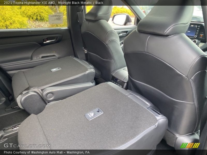 Midnight Black Metallic / Black 2021 Toyota Highlander XSE AWD