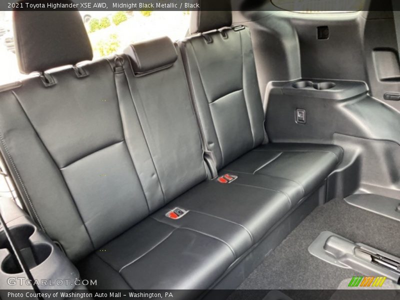 Midnight Black Metallic / Black 2021 Toyota Highlander XSE AWD