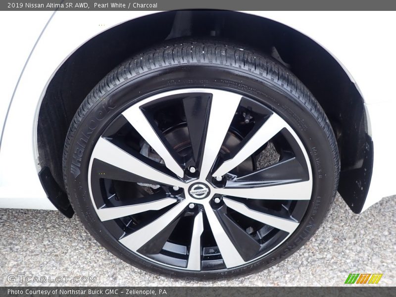  2019 Altima SR AWD Wheel