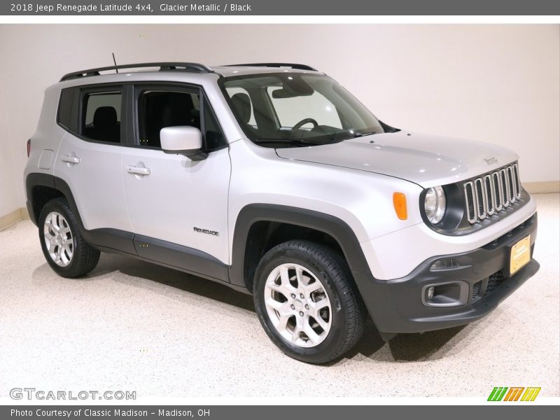 Glacier Metallic / Black 2018 Jeep Renegade Latitude 4x4