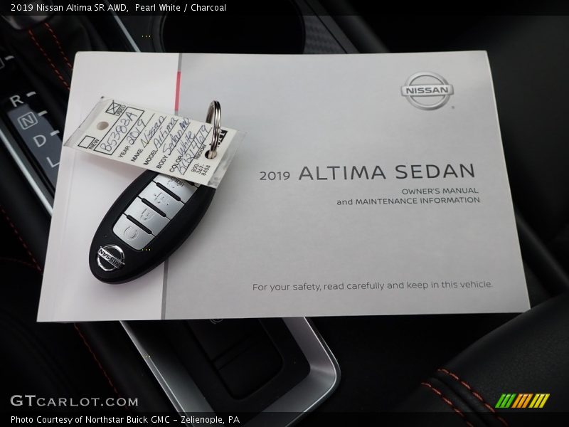 Books/Manuals of 2019 Altima SR AWD