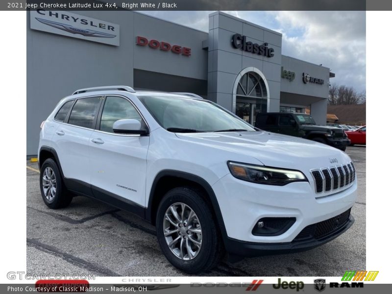 Bright White / Black 2021 Jeep Cherokee Latitude Lux 4x4