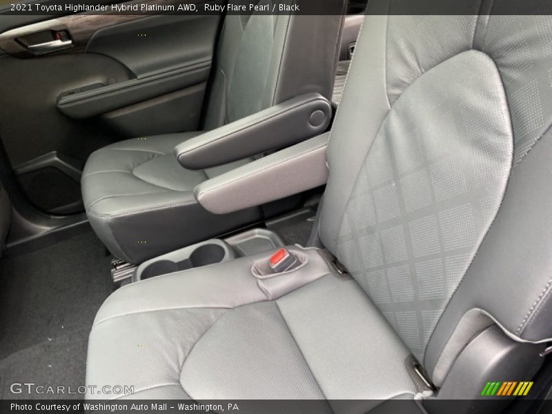 Ruby Flare Pearl / Black 2021 Toyota Highlander Hybrid Platinum AWD
