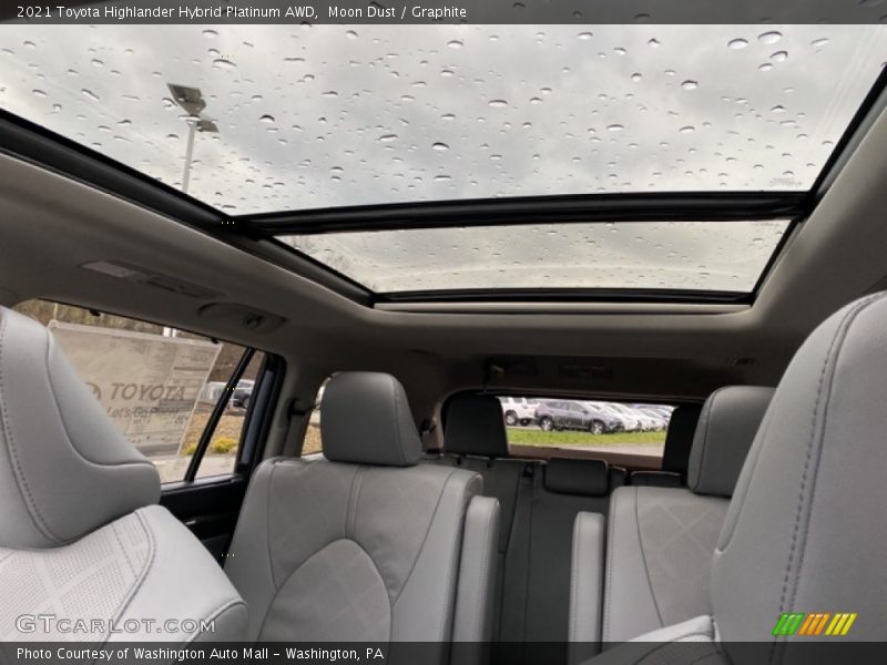 Moon Dust / Graphite 2021 Toyota Highlander Hybrid Platinum AWD