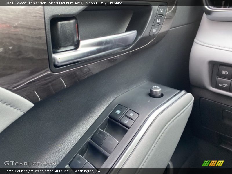 Moon Dust / Graphite 2021 Toyota Highlander Hybrid Platinum AWD