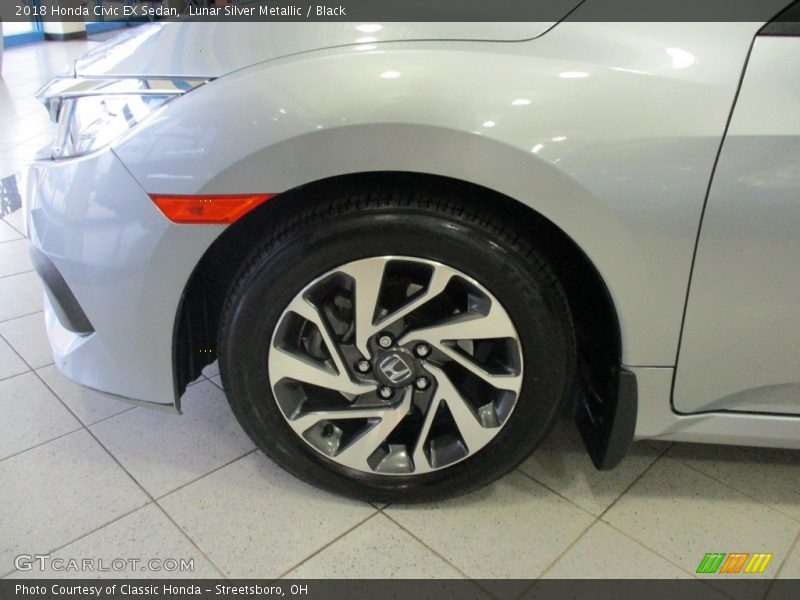 Lunar Silver Metallic / Black 2018 Honda Civic EX Sedan