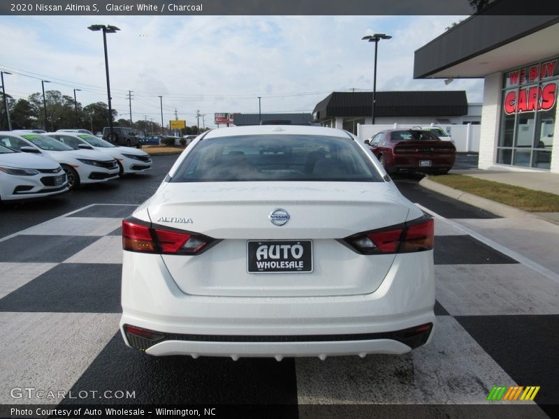 Glacier White / Charcoal 2020 Nissan Altima S