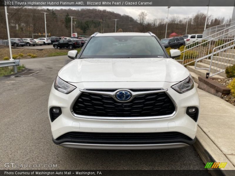 Blizzard White Pearl / Glazed Caramel 2021 Toyota Highlander Hybrid Platinum AWD