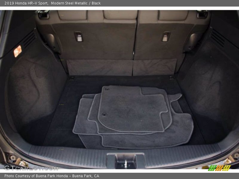 Modern Steel Metallic / Black 2019 Honda HR-V Sport