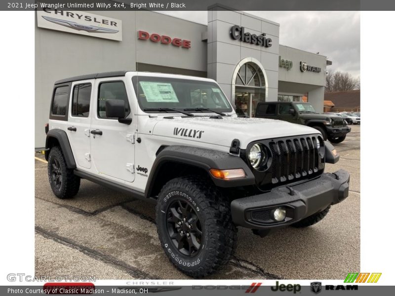 Bright White / Black 2021 Jeep Wrangler Unlimited Willys 4x4