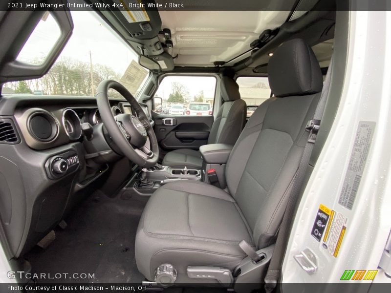 Bright White / Black 2021 Jeep Wrangler Unlimited Willys 4x4