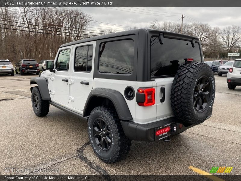 Bright White / Black 2021 Jeep Wrangler Unlimited Willys 4x4