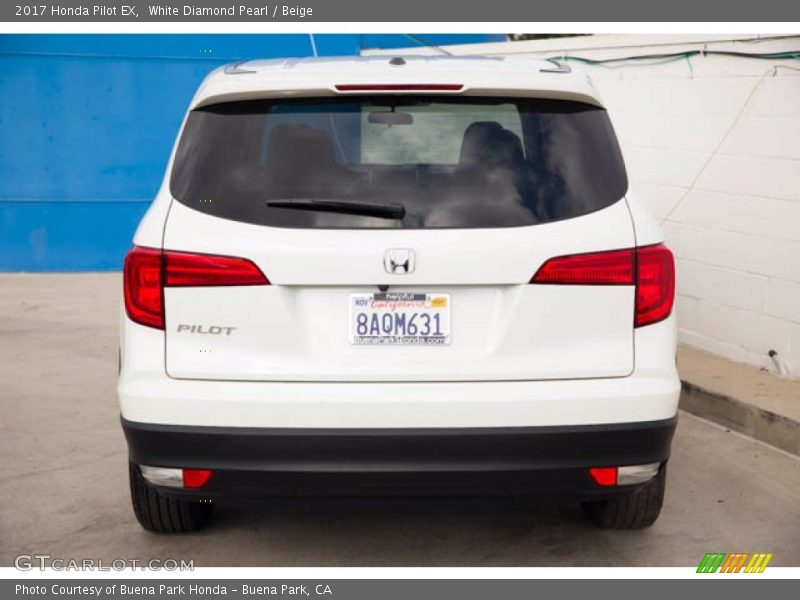 White Diamond Pearl / Beige 2017 Honda Pilot EX